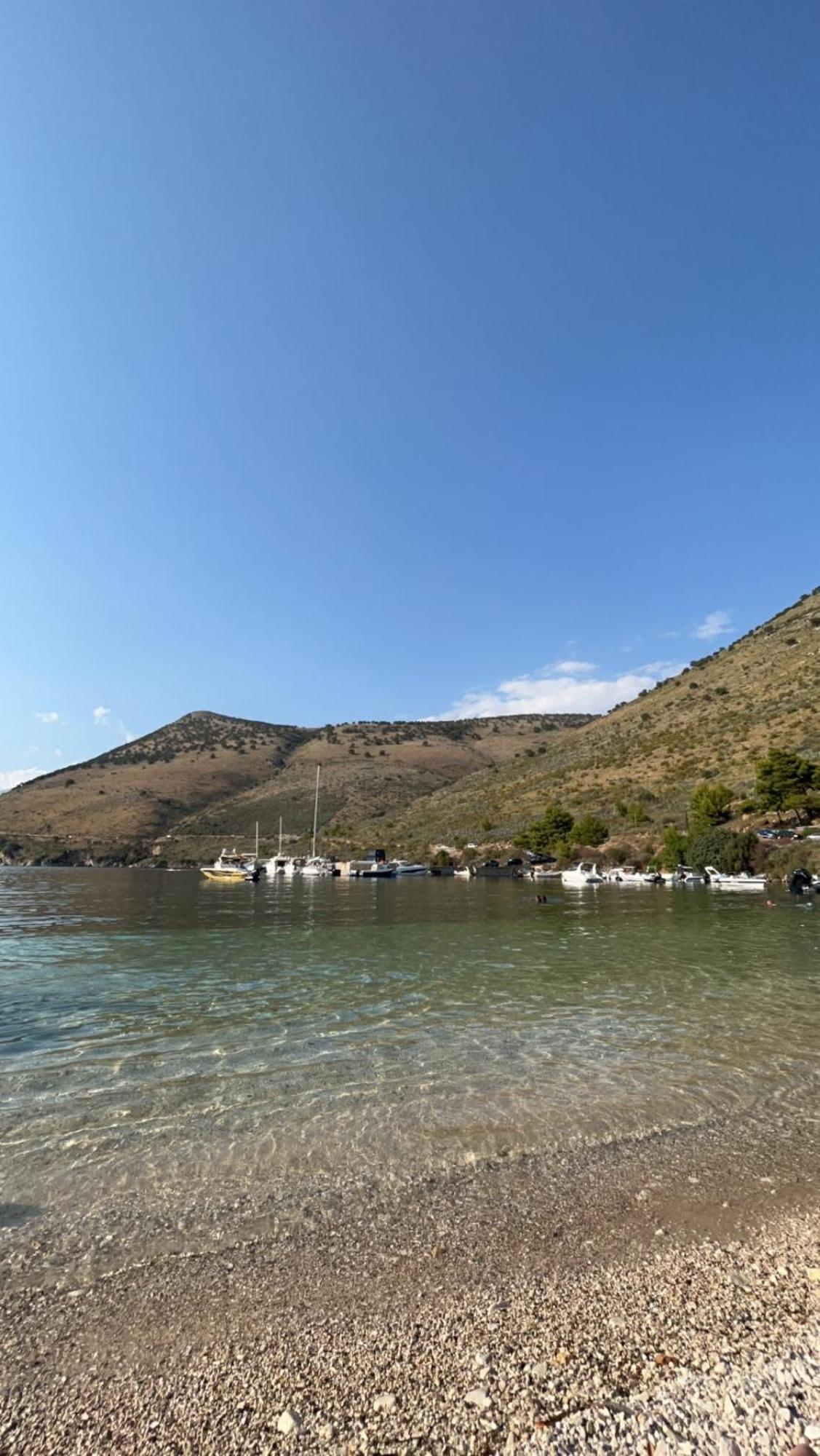 Areti Rooms Hotel Himare Exterior foto